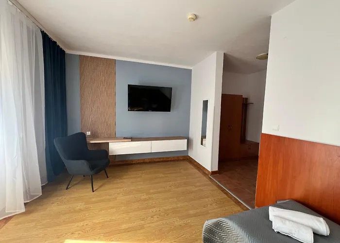 Obok Lasu Resort Grebiszew